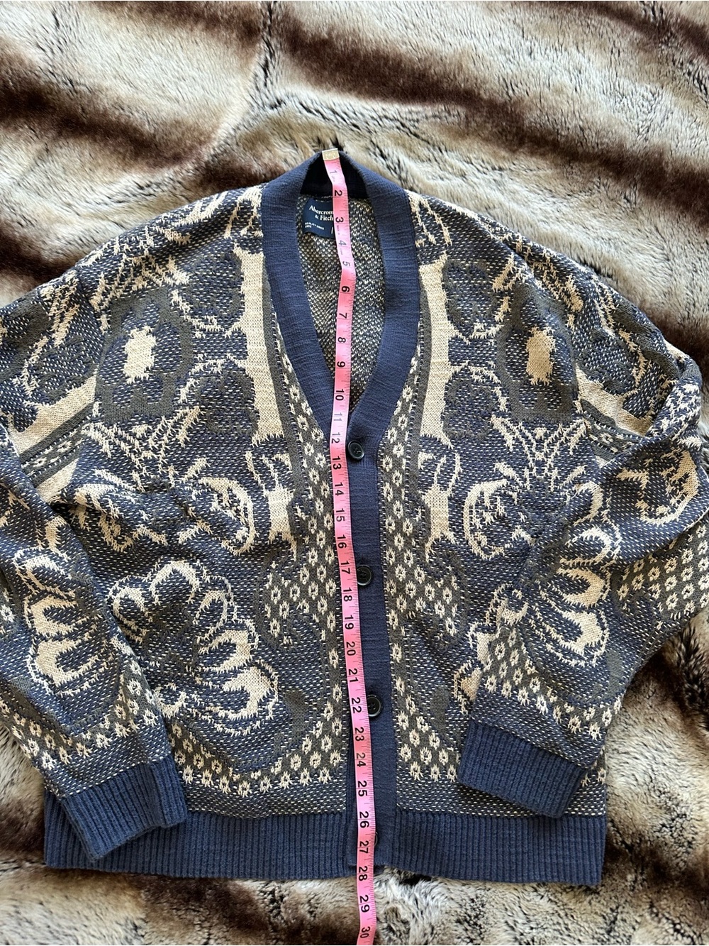 Abercrombie Soft Knit Button-Front Cardigan in Navy & Cream - Picture 6 of 12